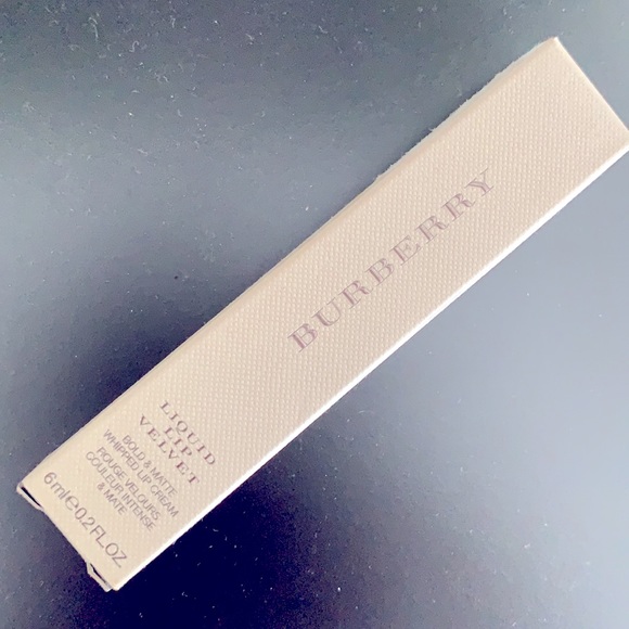 ๐NIB Burberry Liquid Lip Velvet ๐ - Picture 5 of 5